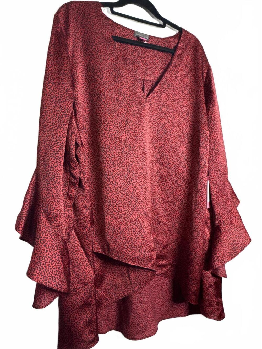 Vince Camuto 2X Red Leaopard Print Blouse